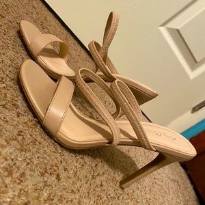 Anne Michelle beige heels